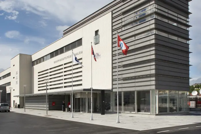 HURTIGRUTETERMINALEN B L3M7236-