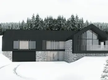 HAF — hytte i svartmalt tre med stort gavlvindu, over base i naturstein, i snødekt granskog. Illustrasjon