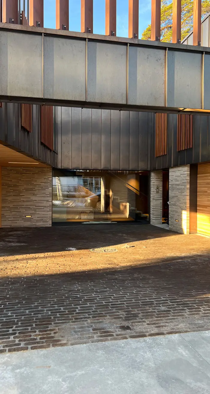 P25-Atrium3